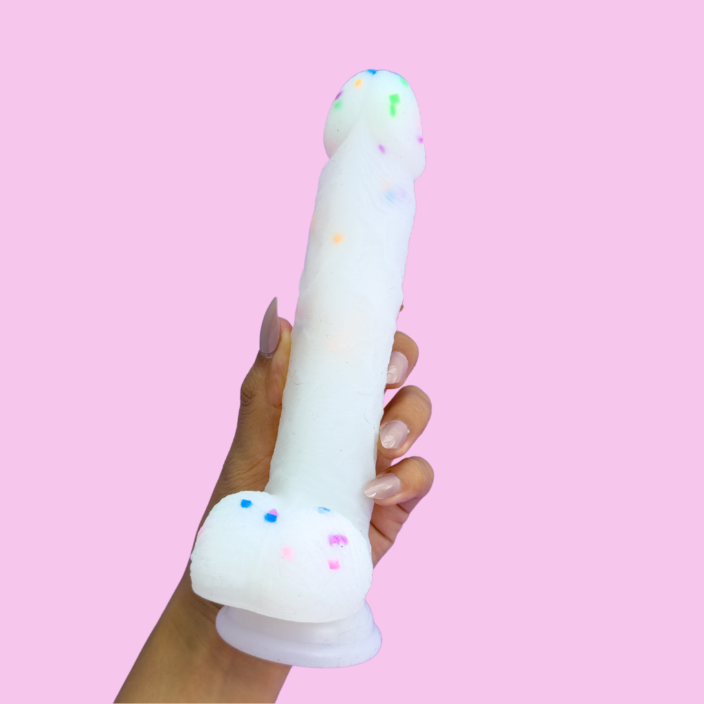 Body safe dildo for females and males.
