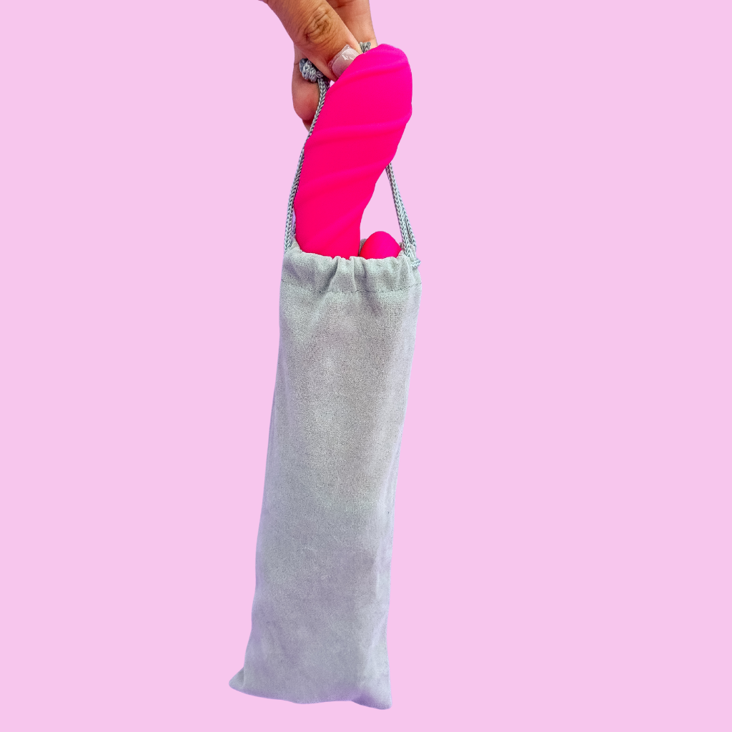 Discreet rabbit vibrator with carry case. 